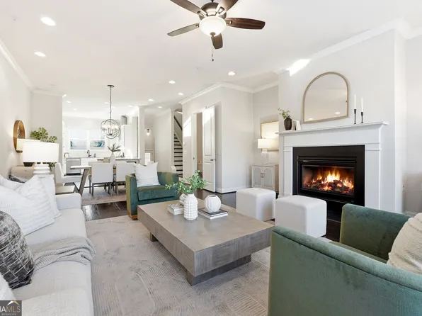 318 Lantana Ln, Woodstock, GA 30188