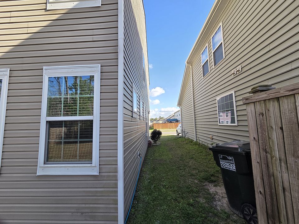 1st image of 104 Lakestone Rd