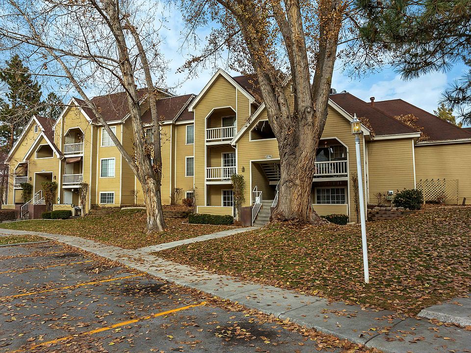 1st image of 1196 E Waterside Cv APT 13