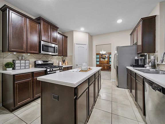 3rd image of 15018 Russet Bend Ln