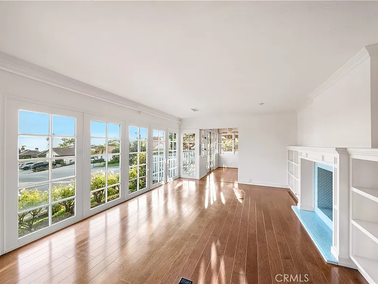 905 Emerald Bay — Photo 4
