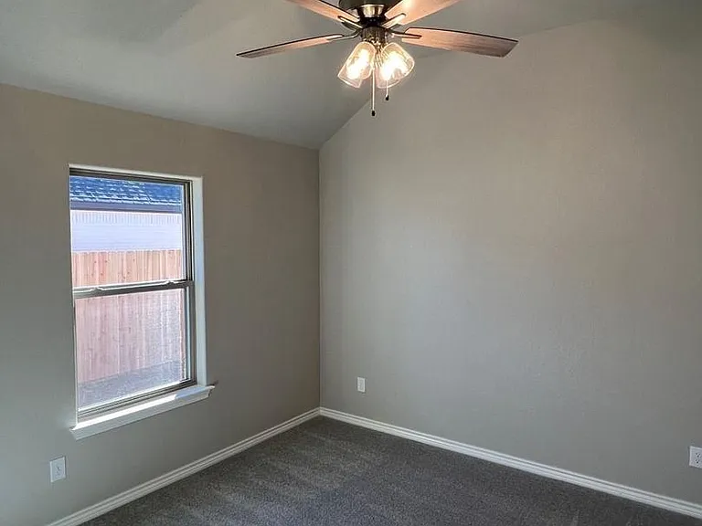 1125 Wild Rose Dr — Photo 12