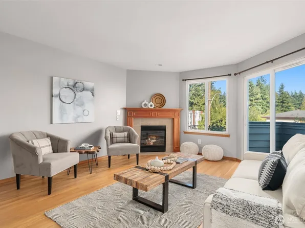 13709 Greenwood Avenue N, Seattle, WA 98133