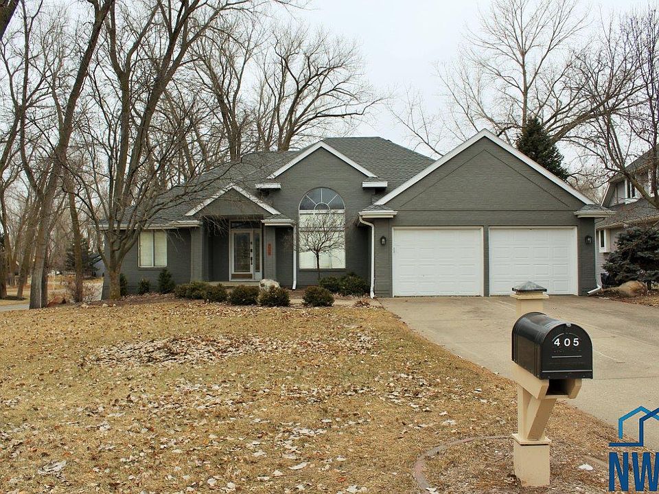 1st image of 405 N Royal Troon Dr