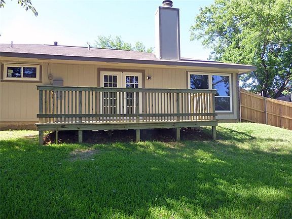 4th image of 308 Ascot Dr
