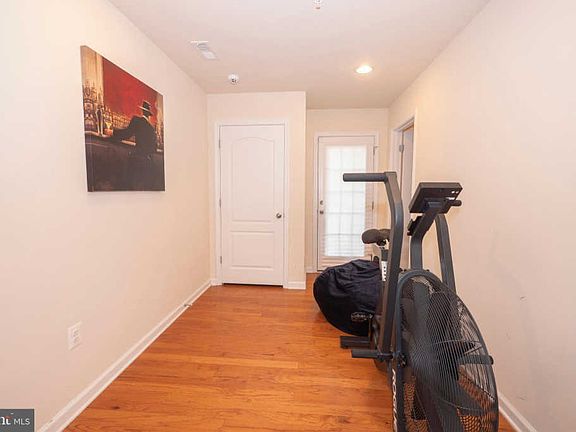 4th image of 7419 Tanyard Knoll Ln