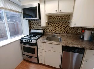 8542 Nesbit Ave N APT C, Seattle, WA 98103