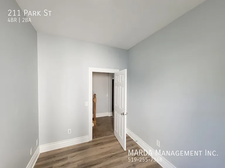 211 Park St — Photo 27