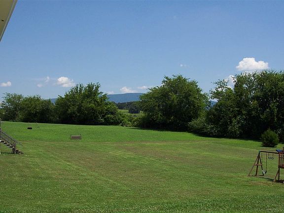 3rd image of 173 River Ln #5