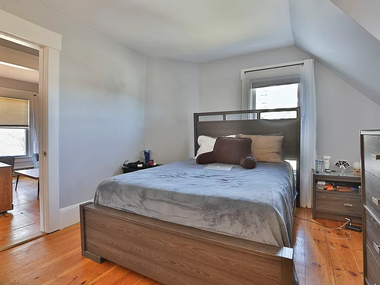 482 Reservoir Ave #2 — Photo 5