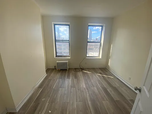 Rented by Premier Metro Realty Corp | media 2