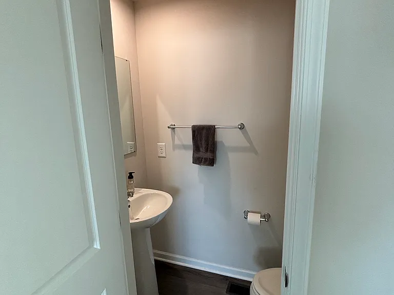177 Robinia Rd — Photo 10