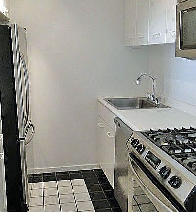 5th image of 2373 Broadway APT 327