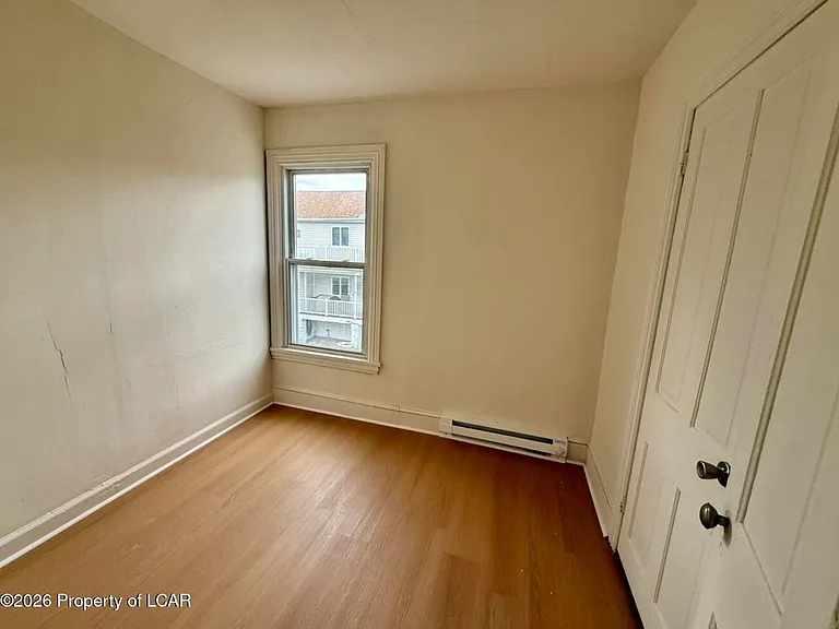 538 Carson St #2 — Photo 10