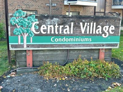 709 W Central Rd APT C5, Mount Prospect, IL, 60056