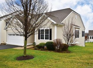 25 Barkledge Dr UNIT 25, Newington, CT 06111
