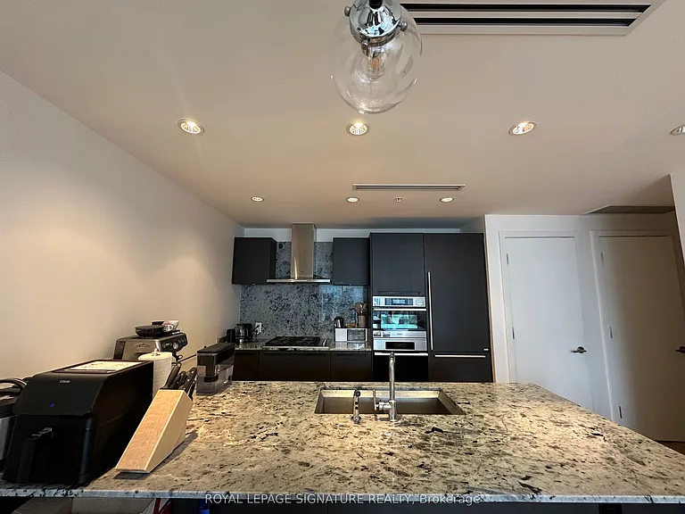 180 University Ave #3104 — Photo 3