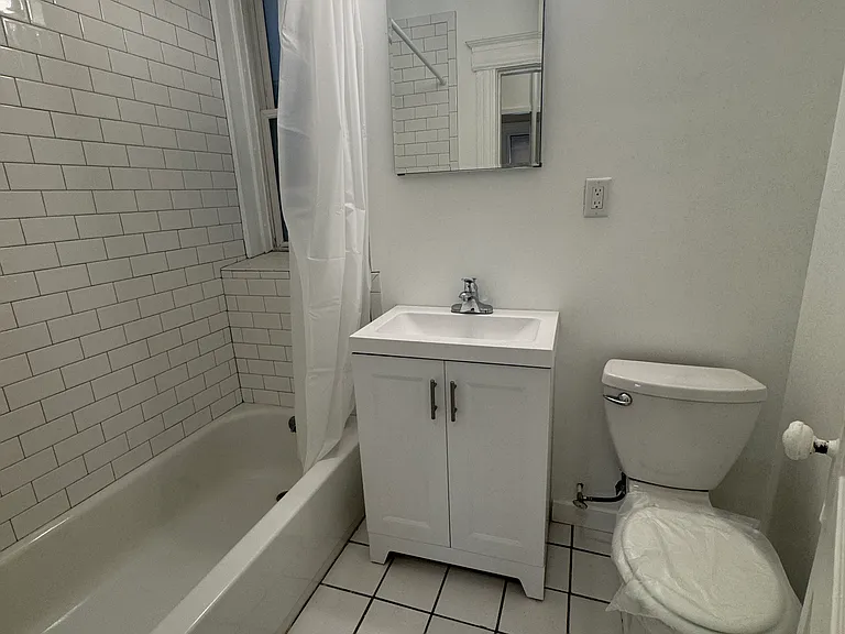 1183 Commonwealth Ave — Photo 13
