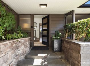 1244 Parkside Dr E, Seattle, WA 98112