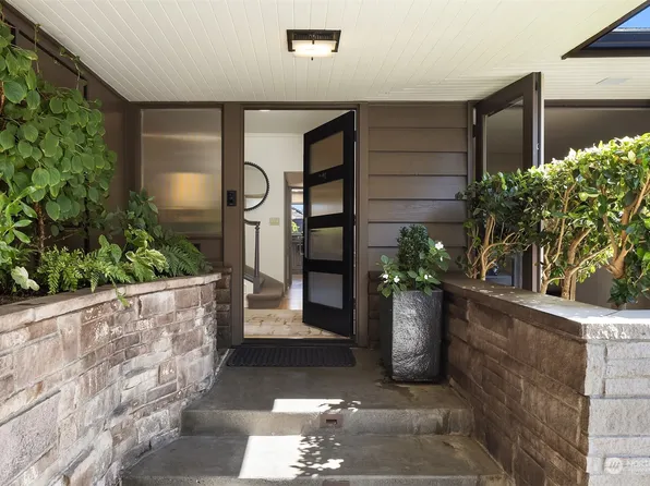 1244 Parkside Drive E, Seattle, WA 98112