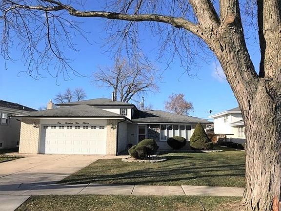 2nd image of 10412 S Knox Ave