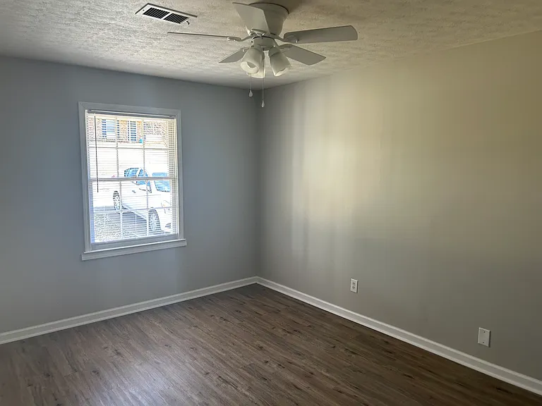 5059 Abbott Ave — Photo 9