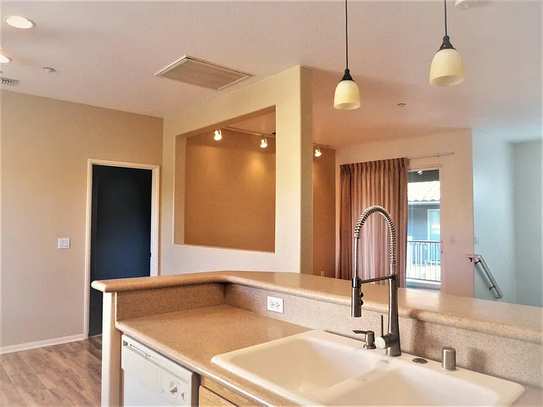 6305 Citracado Cir — Photo 10