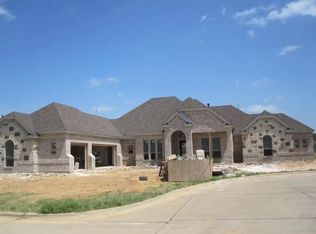 2609 Melbourne Ct, Pantego, TX 76013