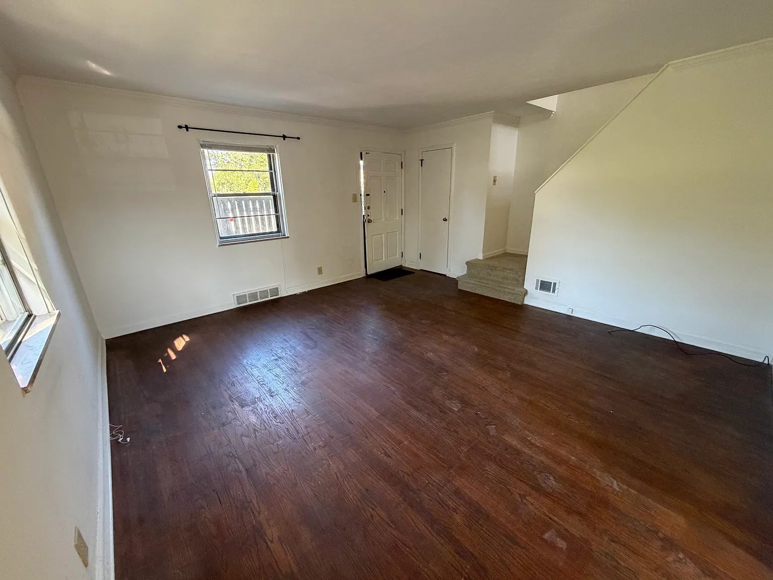 2 bed, 1290 sqft, $1,400 — Photo 3