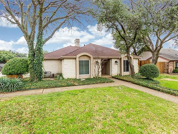 3rd image of 3905 Knob Hill Dr