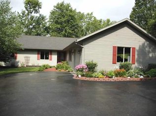2849 Fire Ridge Rd NW, Williamsburg, MI 49690