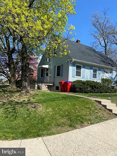 2 bed, 1.0 bath, 1278 sqft, $1,400 — Photo 1