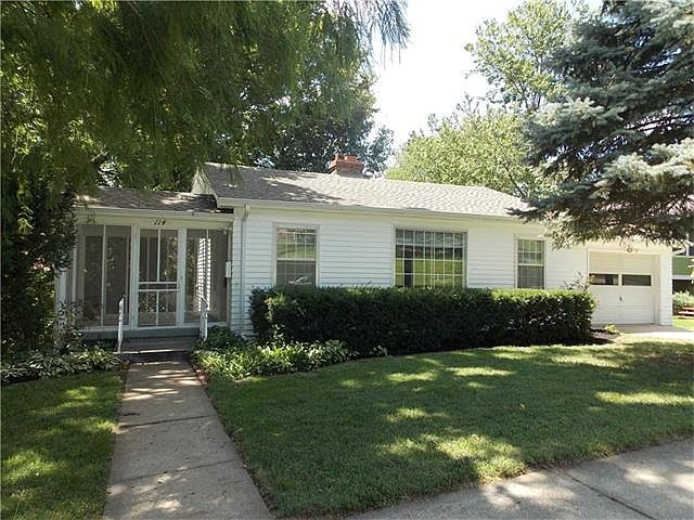 1st image of 114 N Jewell St
