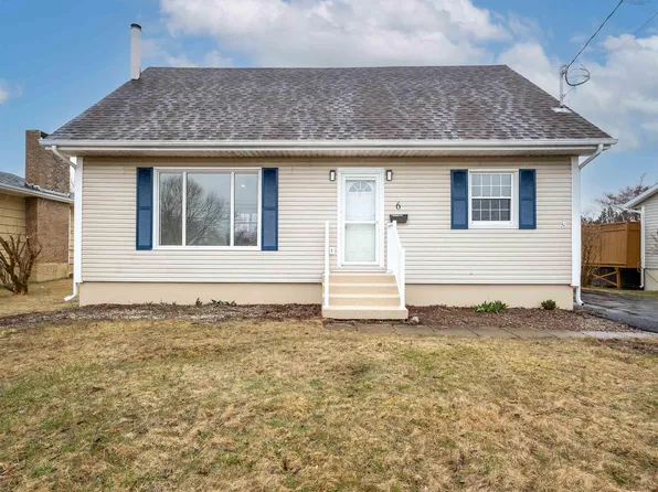 6 Turner St, Cape Breton, NS B1A 5W4