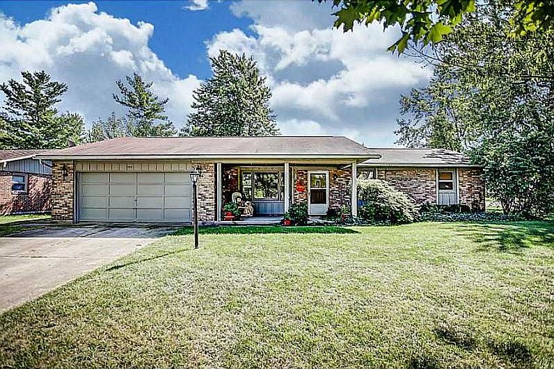 1st image of 320 Woodlawn Dr