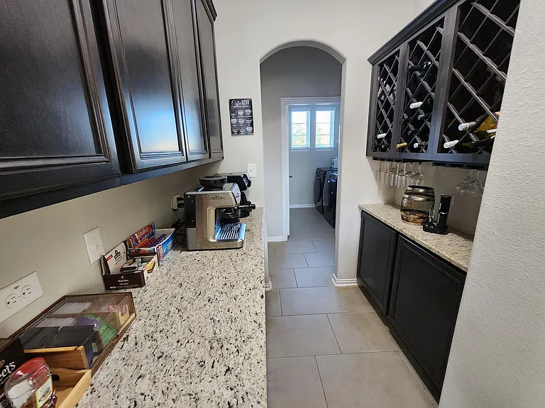 8014 Arezzo Dr — Photo 6