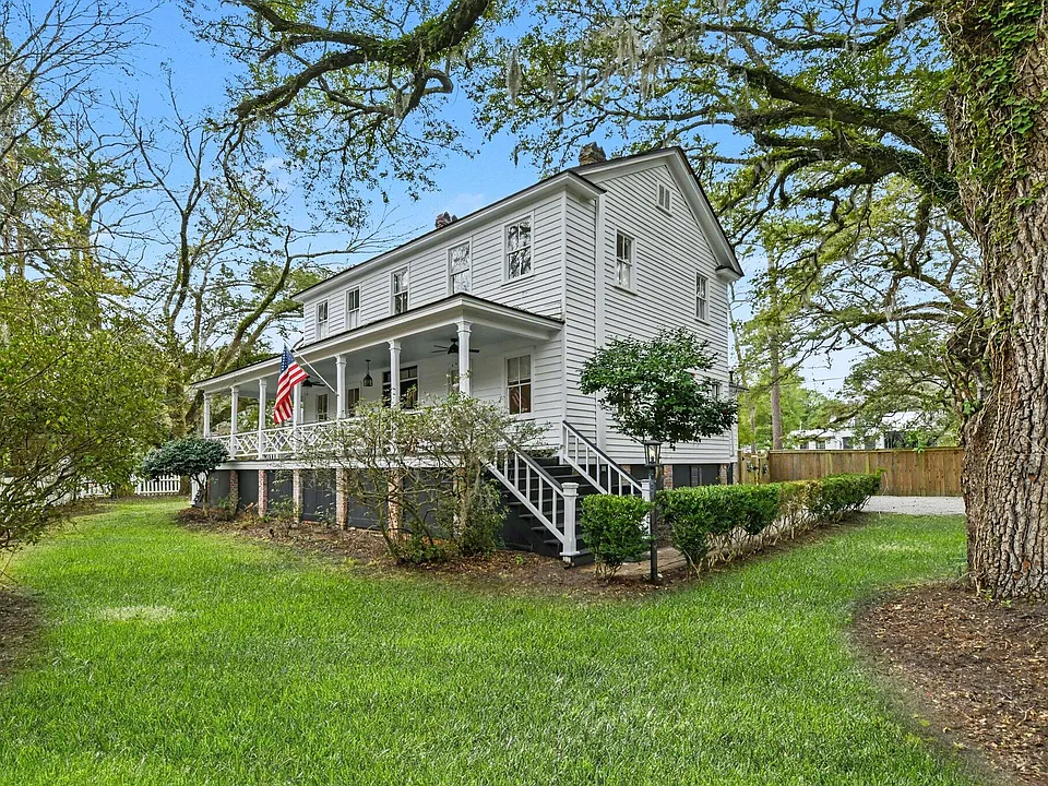 216 W Carolina Ave