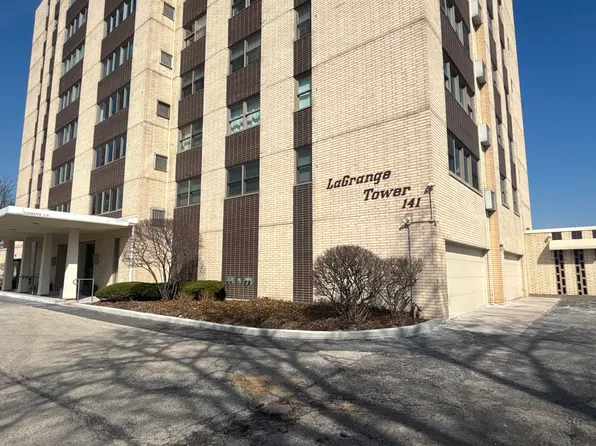 141 N La Grange Rd APT 801, La Grange, IL 60525
