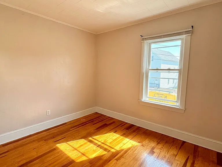 45 Slater St #A — Photo 10