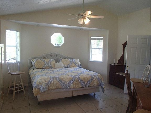 Spacious bedroom