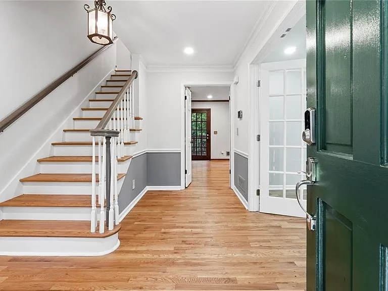 3731 Dunwoody Club Dr — Photo 2