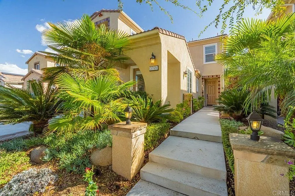 4 bed, 2730 sqft, $5,500 — Photo 1