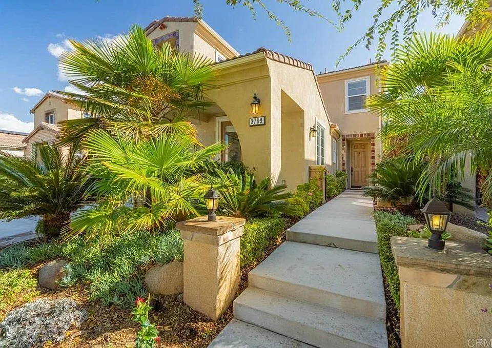 3769 Glen Ave
