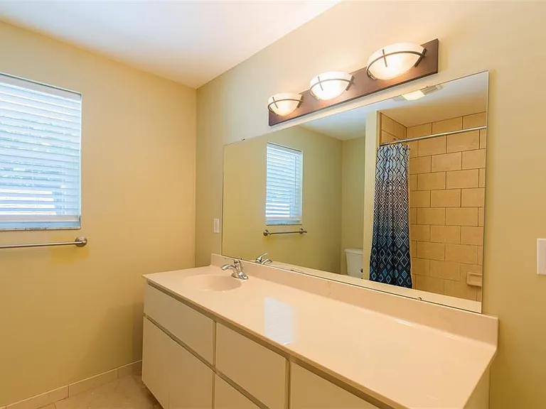 802 8th St N #802 — Photo 22