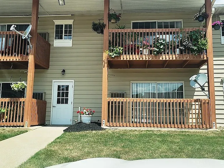 10365 Glenway Dr #102 — Photo 10