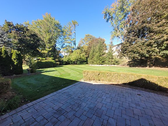 5th image of 732 Rutgers Rd
