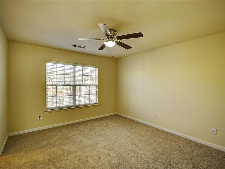 2247 Landing Ridge Dr — Photo 19