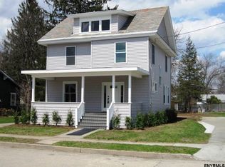 29 5th St, Glens Falls, NY 12801