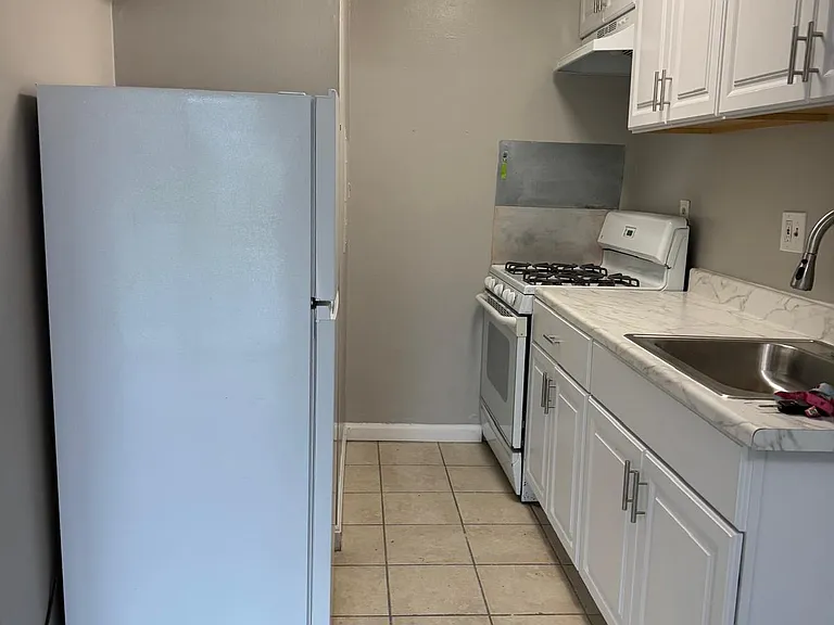 9201 New Hampshire Ave #B3 — Photo 2