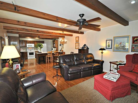 3rd image of 108 Shady Hill Dr